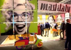 Mad in Italy vince il premio BESTAND 2017 al MIDO Eyewear Show